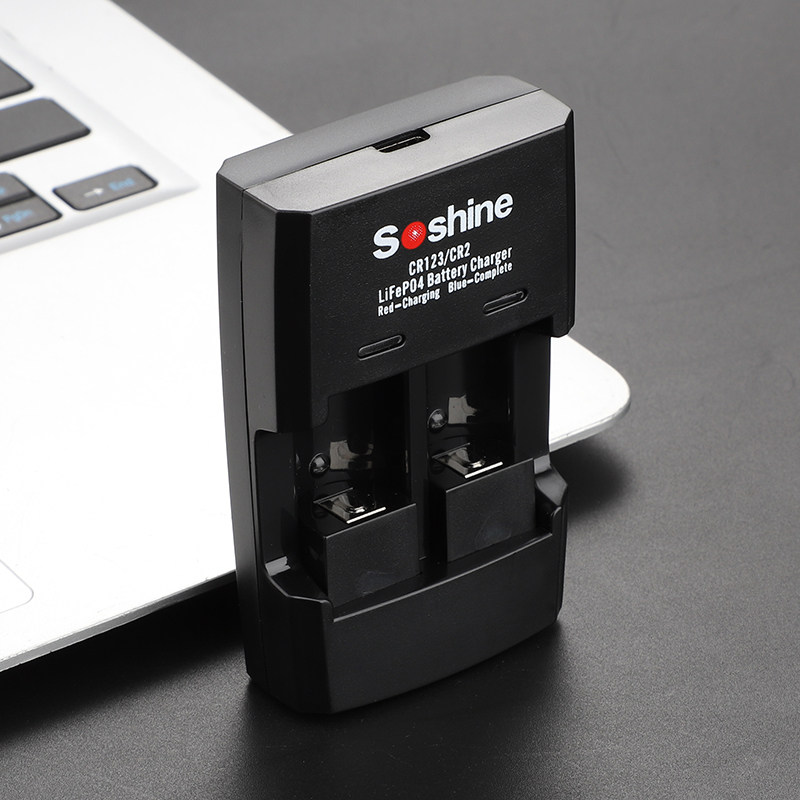 CR123 CR2 16340 15266磷酸铁锂电池智能充电器usb充电套装