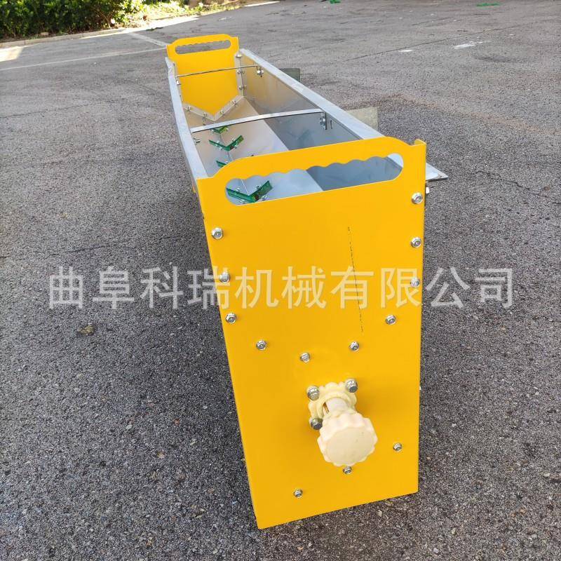 0V电动三施肥机多功能后挂式撒肥机小农麦6玉米用XRJ追肥轮机