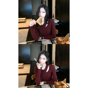 1XTWO 解构美学 不规则拼接镂空针织衫女设计感修身长袖打底上衣