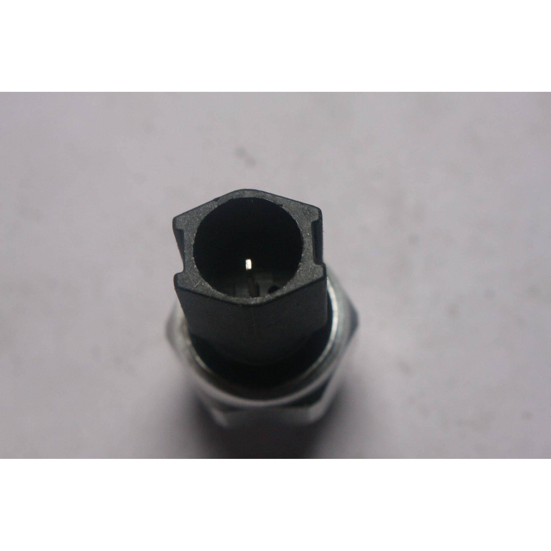 FNE2-21-2J1A适用于马自达M6/M3XC/M6开关(机油压力)波箱