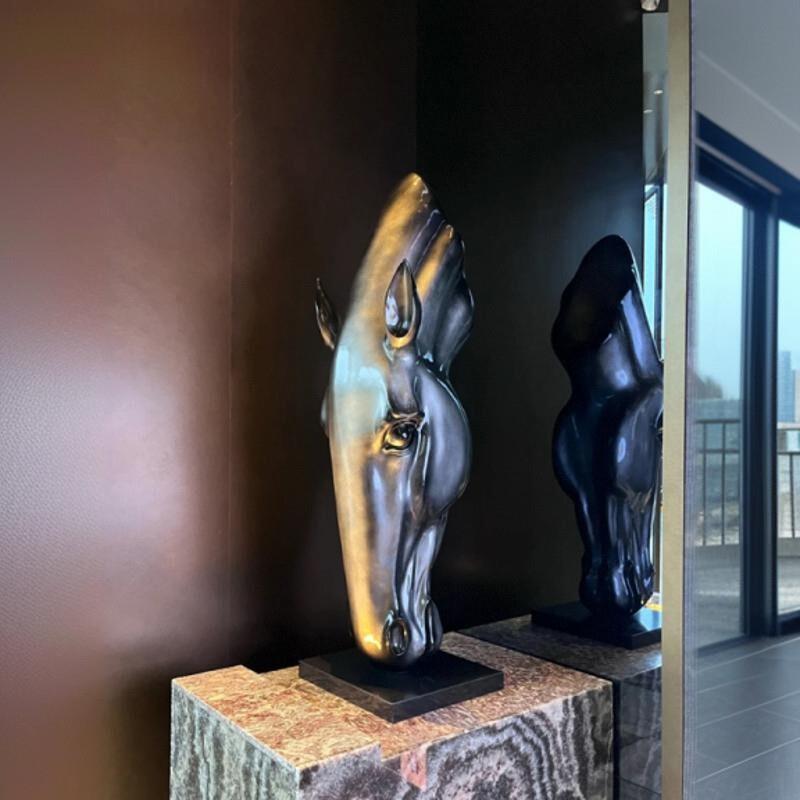 摆玻璃钢马雕塑头大型廊客厅玄关件轻奢高档进门走招财落BQC地装