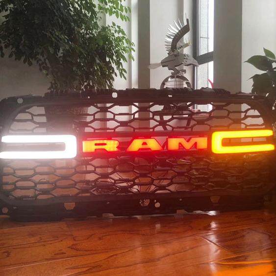 适用19-24年道奇公羊RAM1500带灯中网大角牛改装前带LED中网格栅