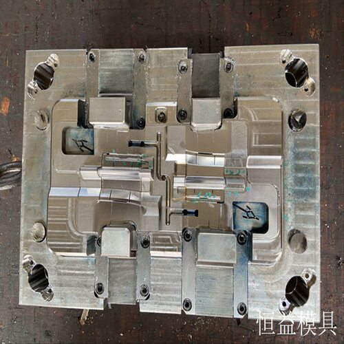 ABS汽配PS积水盘PP底脚POM模具PA塑胶模具PC灯罩注塑模具压铸模具