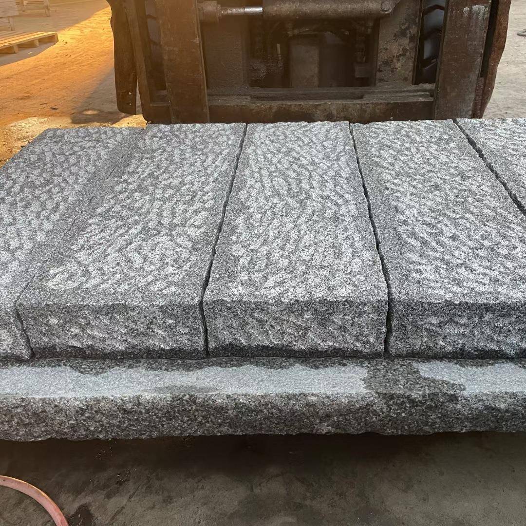 山芝黑芝麻白芝麻灰麻等55多种牙石材工程板火烧面东路石