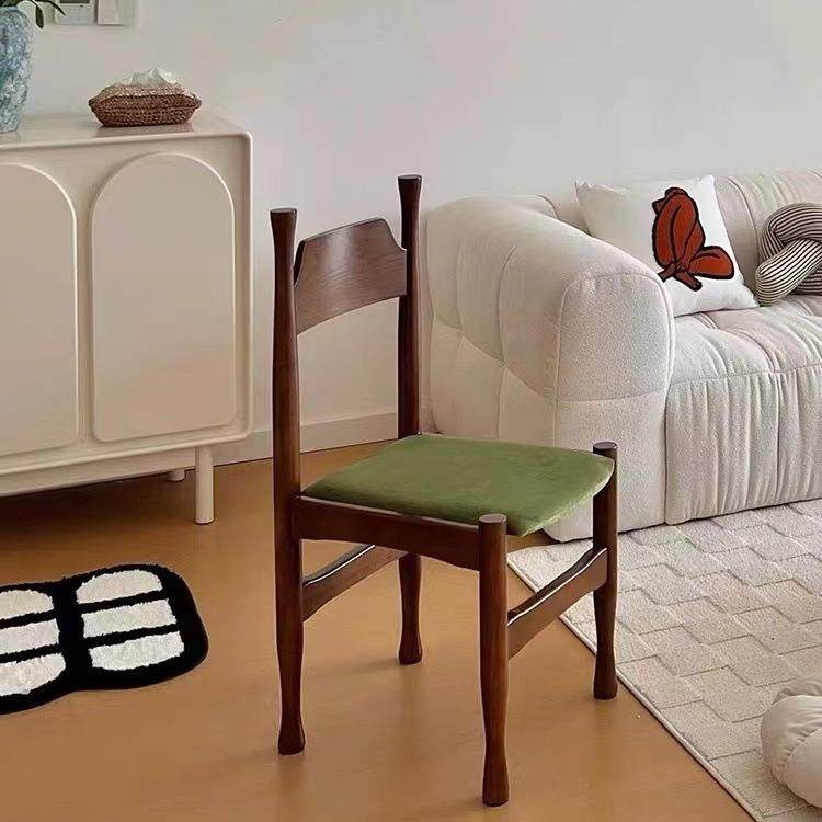设计师款家具餐椅法式简约实木中古椅子家用北欧网红小户型靠背椅