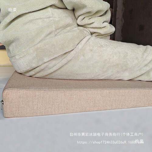 前薄后斜厚绵坐垫硬木头实木老式沙垫面高斜坡椅子低海发麦太保垫
