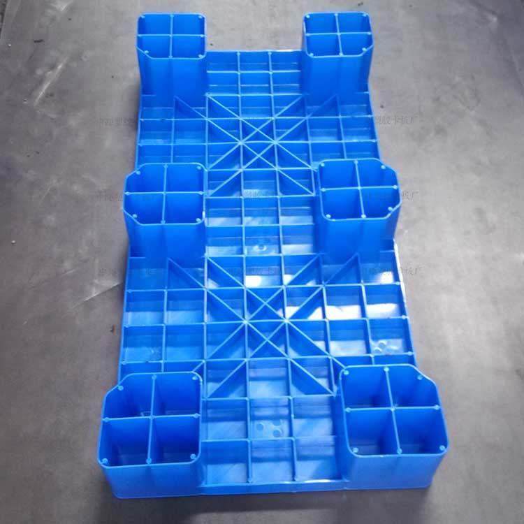 0501小卡板六脚平卡面地垫塑胶板板栈SCO板平塑料托盘价格