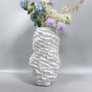 现代北欧层峰树脂花器工艺术品抽象摆件样板间售楼处桌面摆件玄