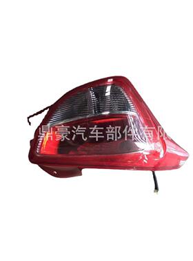 适用于现代I102014款尾灯92401-B4000/92402-B4000