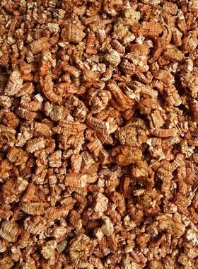 现货供应金黄色膨胀蛭石园艺蛭石育苗花卉营养土蛭石3-6mm