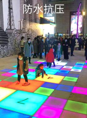 led方形地砖灯灯重力人体感应地板不脚踩发声七彩埋发VRL光锈钢地