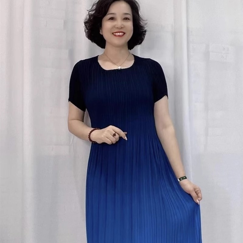 2023夏季新款高端褶皱渐变色连衣裙圆领高弹力舒适大码气质百褶裙