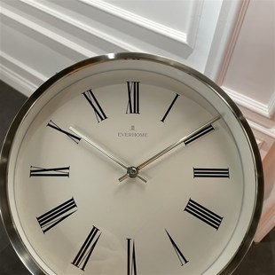 利西亚2022新款圆形挂钟 简约金属钟表 客厅装饰 创意挂表