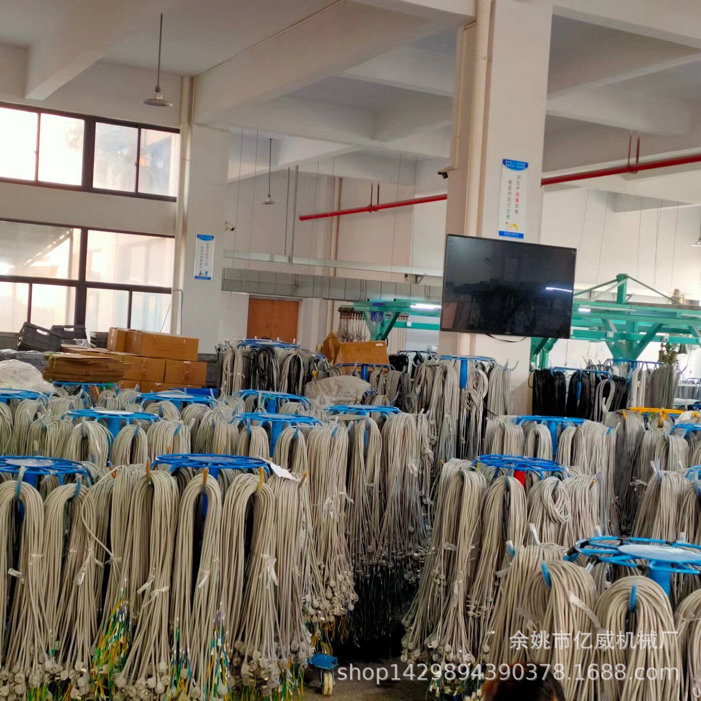 厂家供应可调节三挡升高电源线挂线架车间线束带轮移动放置架