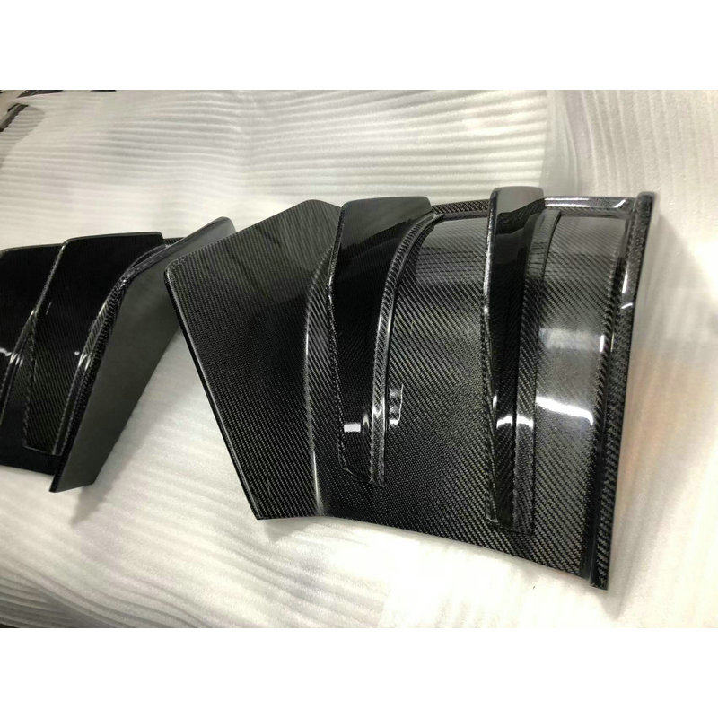 适用于雪佛兰克尔维特C7改装GeminiDesign款碳纤维尾唇后扰流件