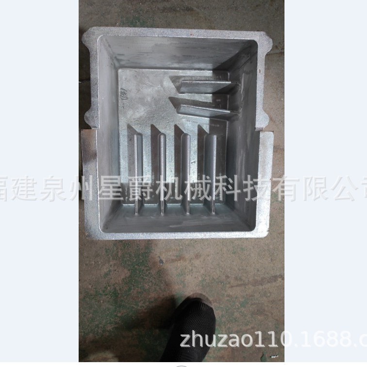 泉州 铝合金翻砂模具设计 排水沟盖板模具 沟盖板模具 胶桶铸造