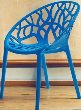 FRF网红甜品店镂空塑胶椅子轻商用奢堂椅户食外摆摊餐餐饮塑胶椅