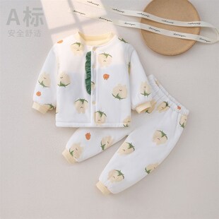 0-3月宝宝保暖衣服套装加厚夹袄婴儿棉服外穿秋衣秋裤新生儿套装