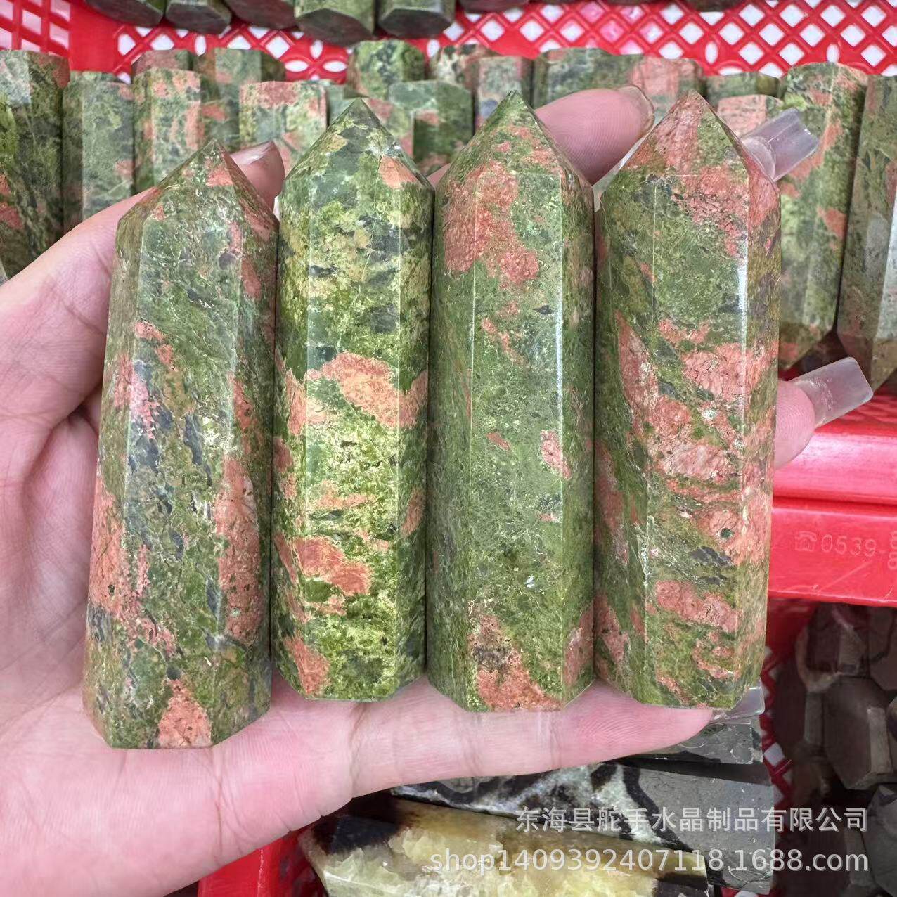 跨境热销天然水晶六棱单尖水晶柱子花绿单尖原石打磨手工工艺品