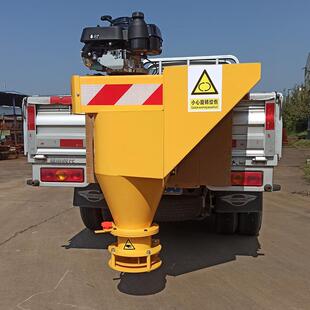 小型公路化雪撒盐机使用方便3立方车载式悬挂撒盐机