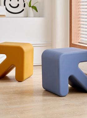 家用塑料小凳子头儿CBU童换鞋凳简约现代厅椅茶几服装店椅子客箭
