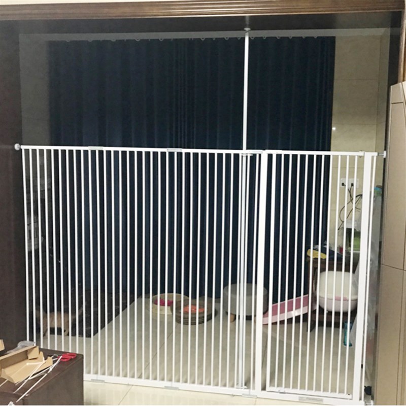 1.2m1.5米1.8加高加密门栏猫咪 超高宠物隔离栏杆防猫自回弹锁门