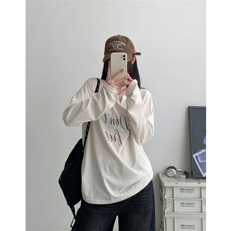 sun柚 修身长袖v领t恤女打底衫2025春秋季新款设计感显瘦内搭上衣