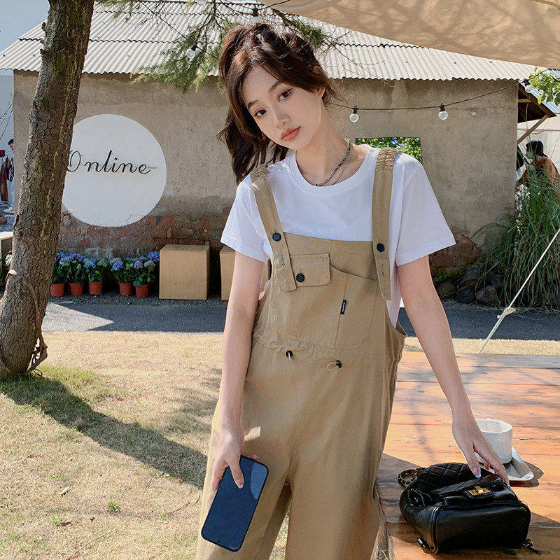 美式复古休闲卡其色背带裤女春夏2026新款宽松百搭收腰直筒休闲裤