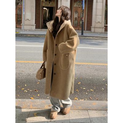 卡其色皮毛一体羊羔毛大衣女冬连帽新款高级感气质加厚长款外套