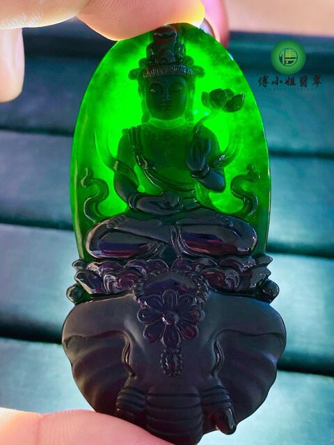 缅甸A货墨翠守护神 普贤菩萨 满绿 打灯透绿