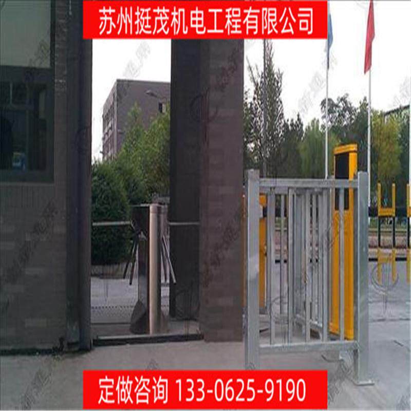 挺茂专业工厂直销智能闸机人形通道三辊闸工地刷卡连接LED显示屏