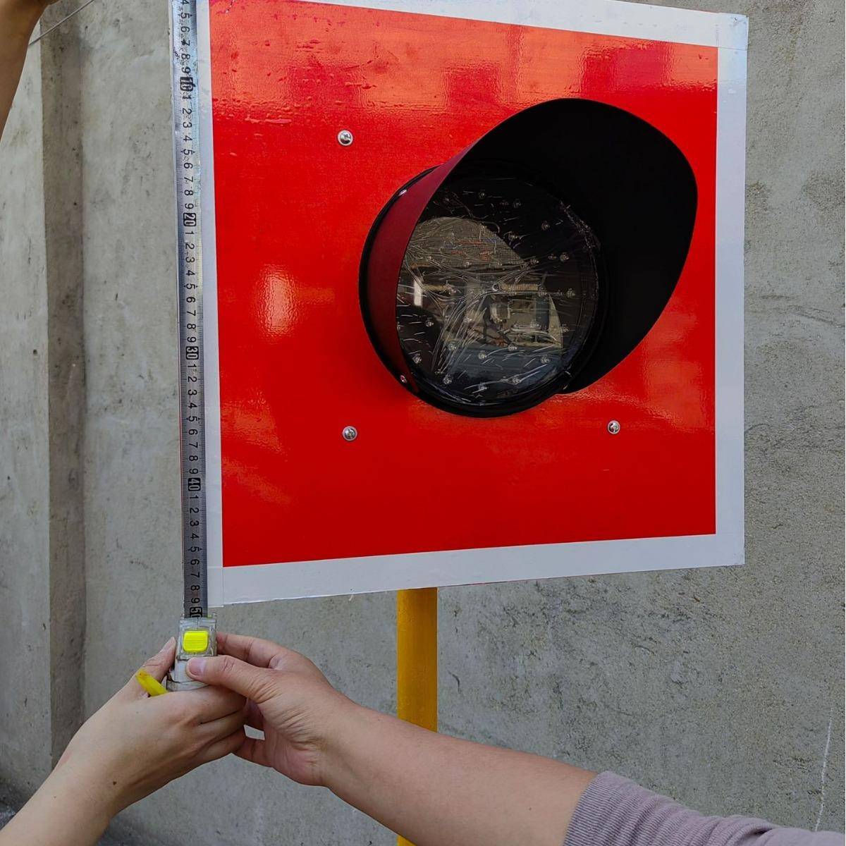 太阳能路土挡灯铁车挡灯HRF线土路终端太阳能免维护档表示器