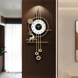 格栅挂钟2025新款创意客厅时尚挂墙艺术轻奢钟表简约现代静音时钟