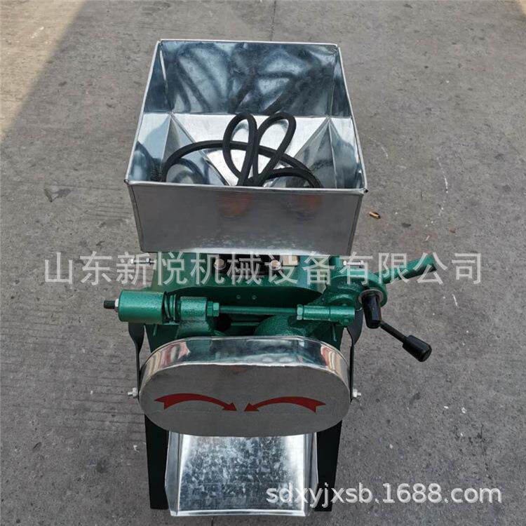 油坊榨油黄豆压扁机油茶籽挤扁破碎机双辊山茶籽破碎机