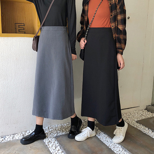 大码遮胯裙子显瘦半身裙过膝a字垂感秋冬季胖mm黑色开叉中长款裙