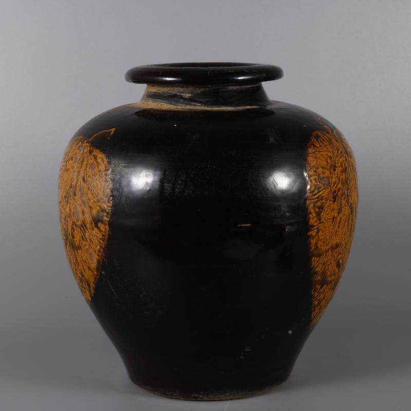 宋吉州窑黑釉叶中纹瓷罐民间古董老物件式RBJ家居店公司仿古摆酒