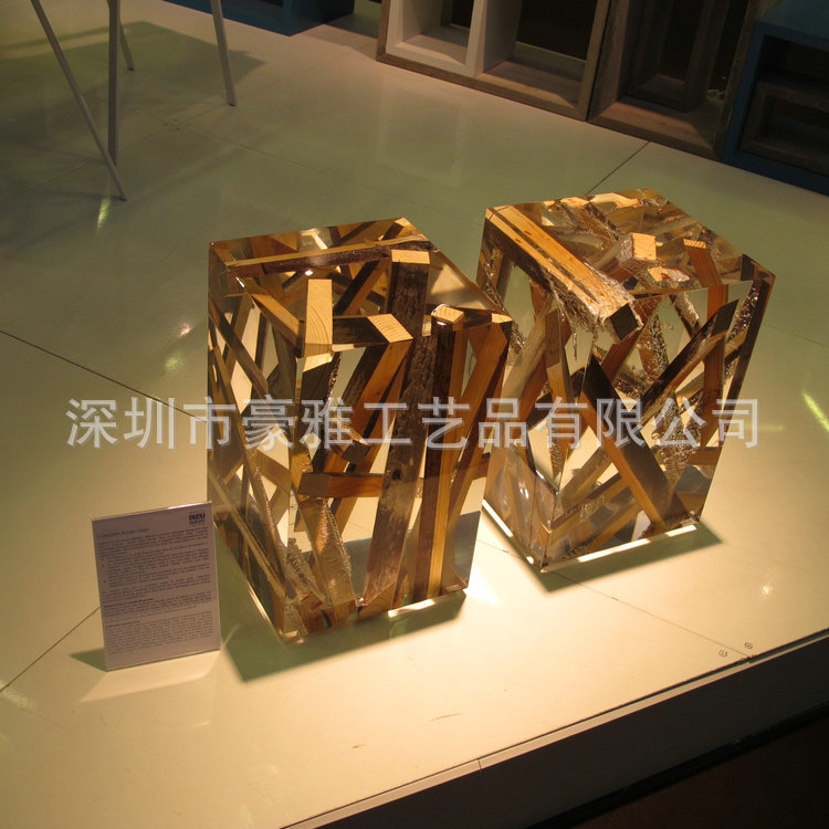 批发制作 亚克力木头台灯座 内嵌树木台灯座 玻璃灯座树脂工艺品