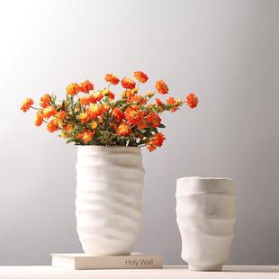 现代简约陶瓷蚕茧花瓶黑白色宽口径插花花器样板房装饰品摆件磨砂