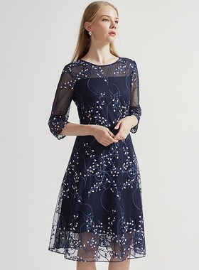 海兰丝HOT秋新款气质淑女七分袖A字裙子优雅紫色绣花蕾丝连衣裙