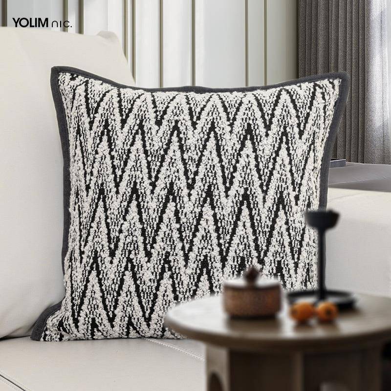 代中间古ZRD靠风客厅沙现发抱枕套侘寂风米黑色包边枕靠垫套样板