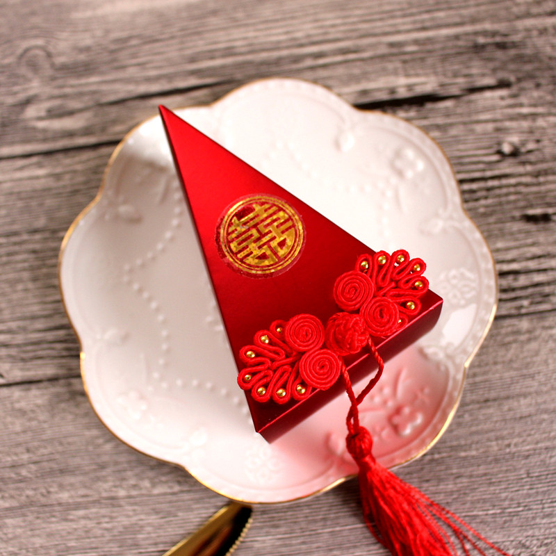 婚礼用品中式红色中国风三角蛋糕喜糖盒子创意个性婚礼盒子纸盒子