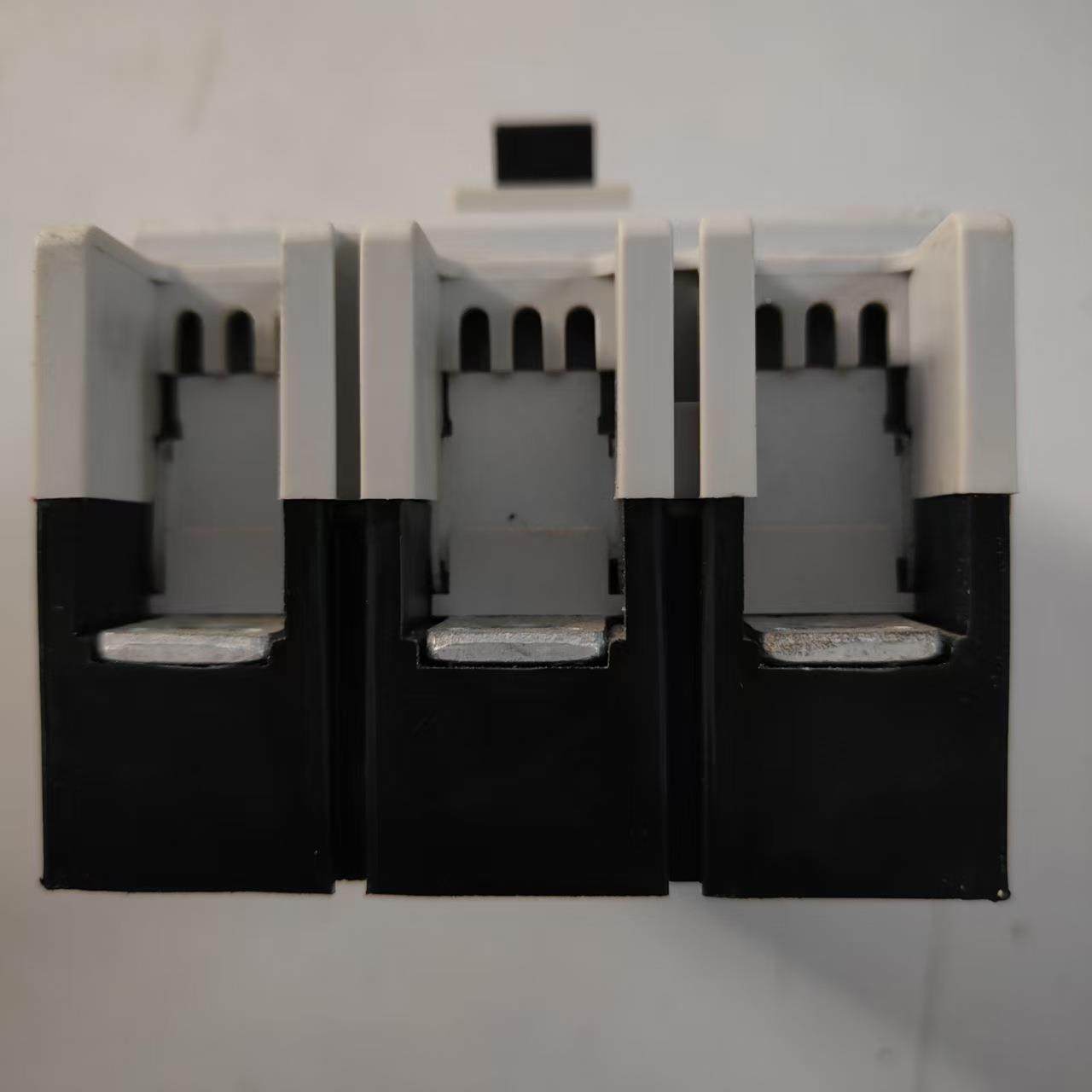 总制F125-KYWCW塑N壳路器3P空气开关63A80A10A0125A断SW