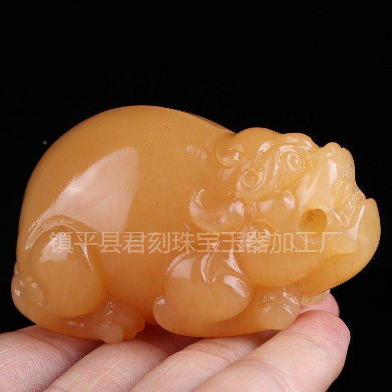 阿富汗13225玉青白黄玉白玉猪貔貅玉泰迪把件巴米白菜手手把件