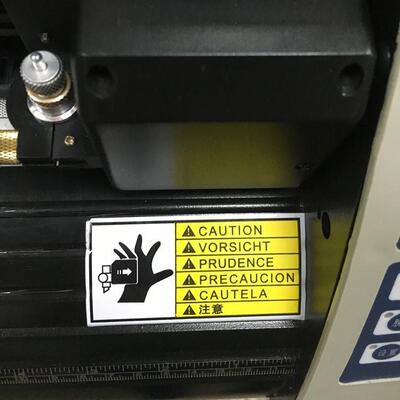 上海68137机20U刻字电脑刻即割字机反光膜墙贴车贴不干胶时贴字机