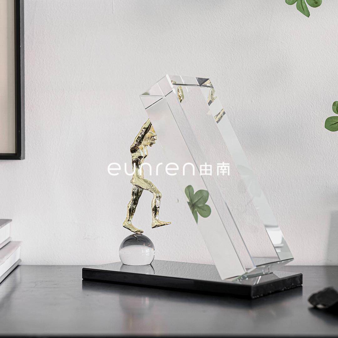 现代轻奢水晶推钟人物摆件座钟书房装饰摆件客厅玄关电视柜家居