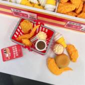 麦当当汉堡薯条套餐橡擦可通学爱创意卡高颜皮值ca橡皮儿童小生用