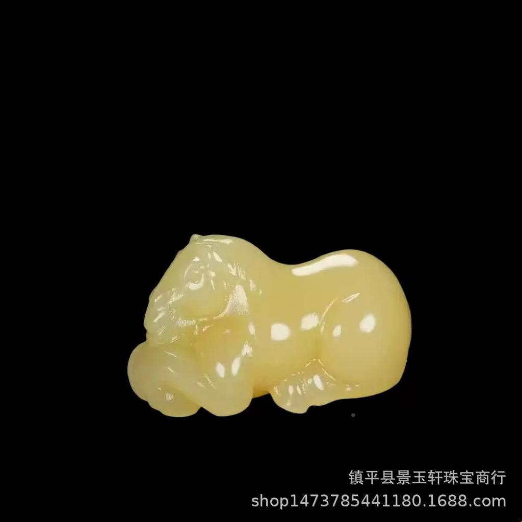 蟾然米黄玉貔天貅手把WBF件播直高货黄玉白菜福猪金玉器文玩把件