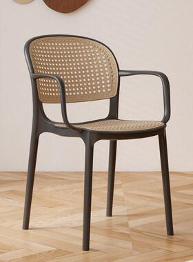 椅藤编椅塑料IWB手子简约家用可叠放餐户外休闲靠背椅小户型扶书