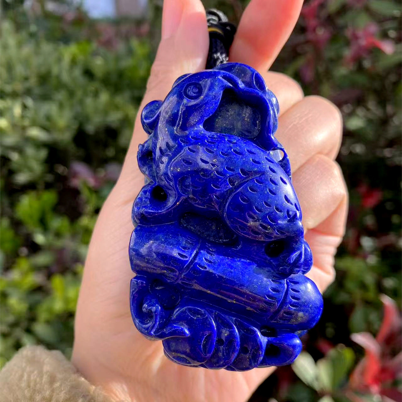 天然青金石鼠来宝手把件青金石老料雕刻生肖鼠帝王青金石牌手把件