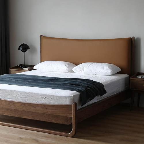 全实木软包床北欧主卧黑胡桃木双人床日式原木樱桃木婚床